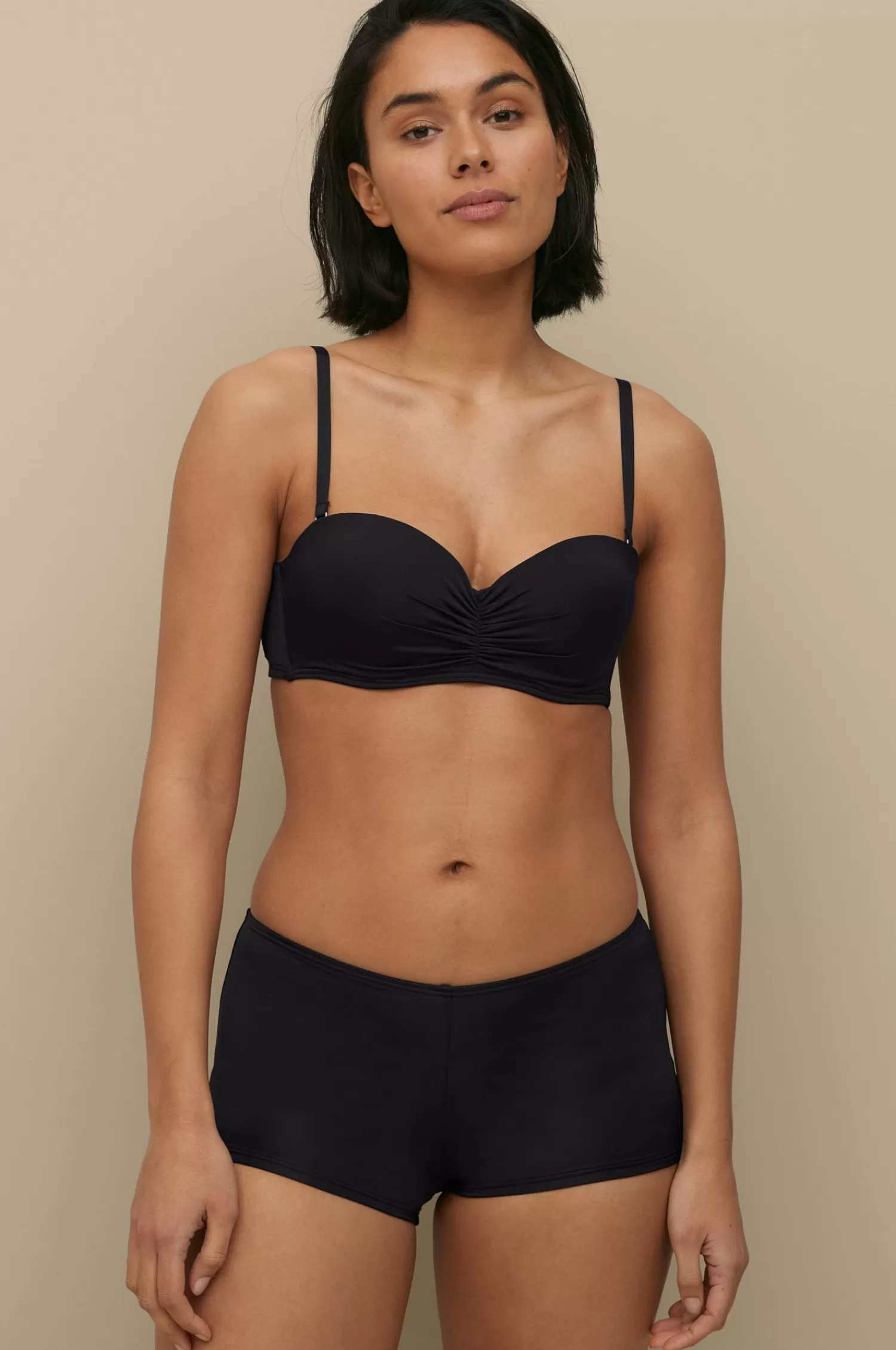 Dam Ellos Bikinitrosa Alison Boxer