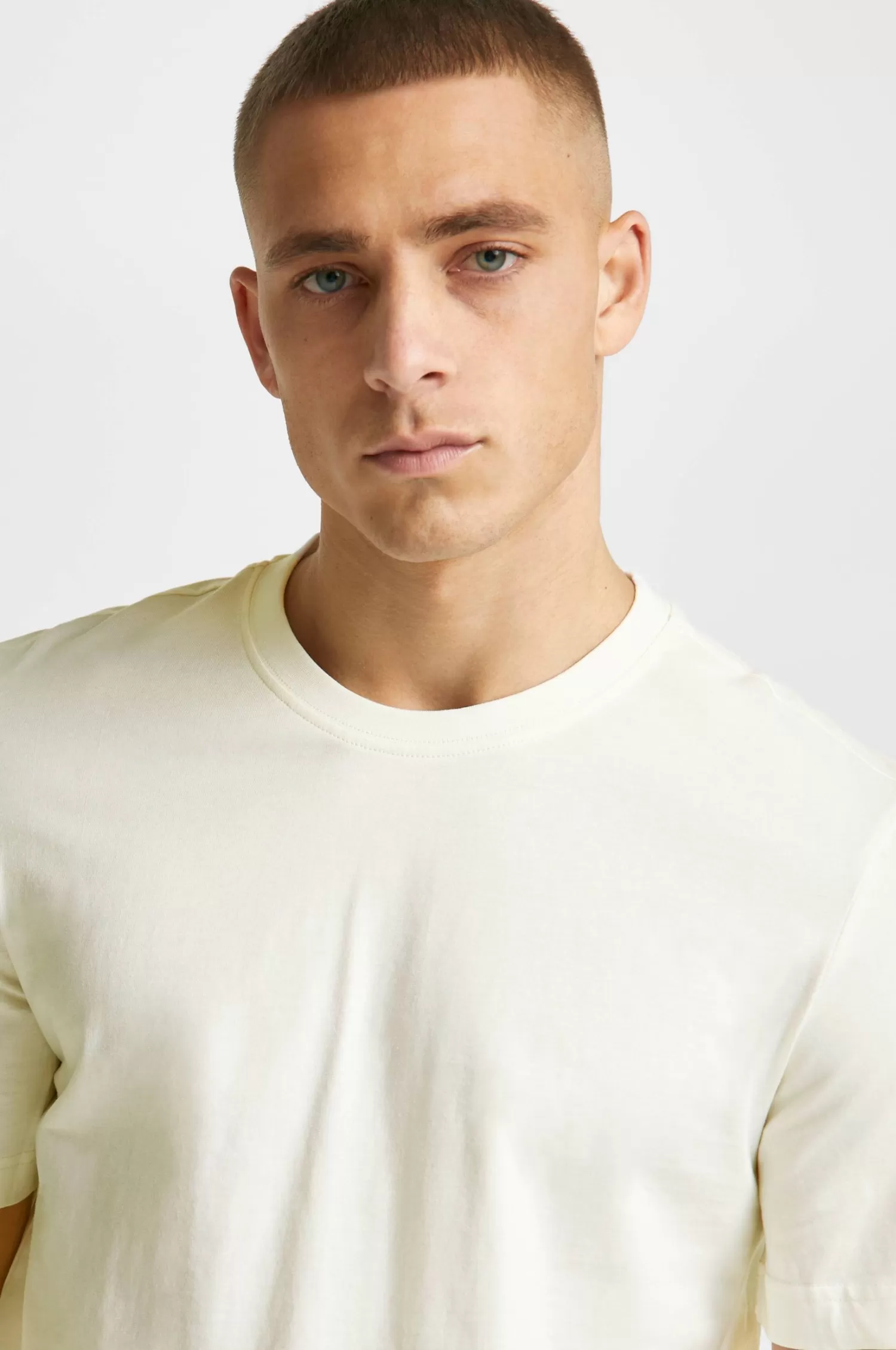 Studio Total T-Shirt Icon Tee Store